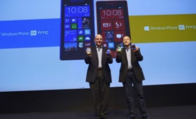 Vânzările de smartphone-uri cu Windows se apropie de 1 milion de unităţi pe săptămână